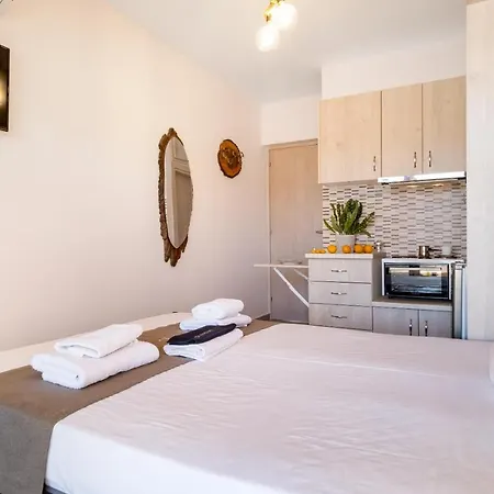 Apartment Oceanida Aktaia Nikiana